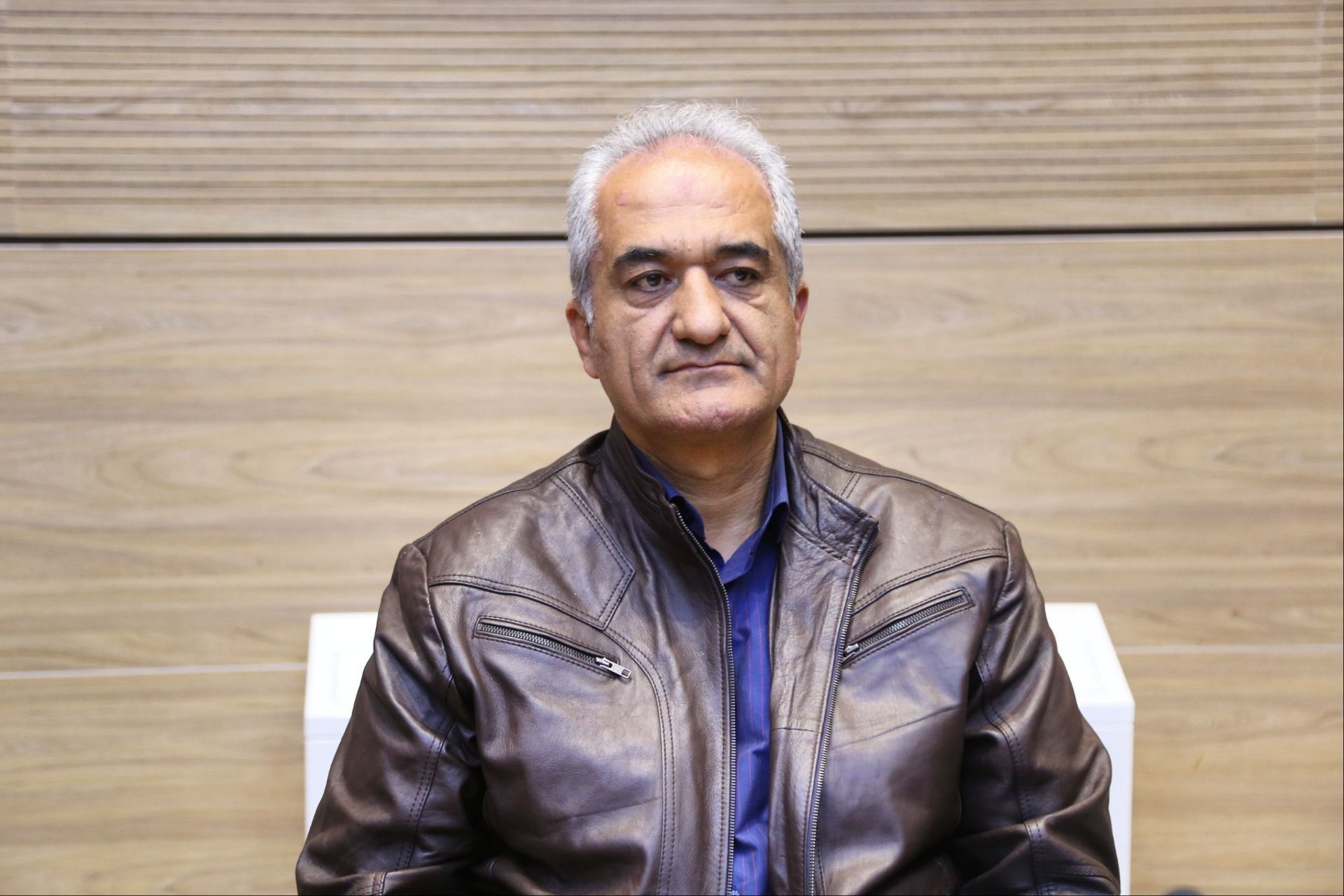 امید مهتاب